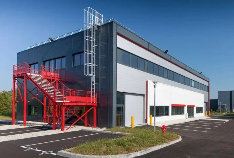 Flex in Meyzieu for lease - Building Photo - Image 3 of 9
