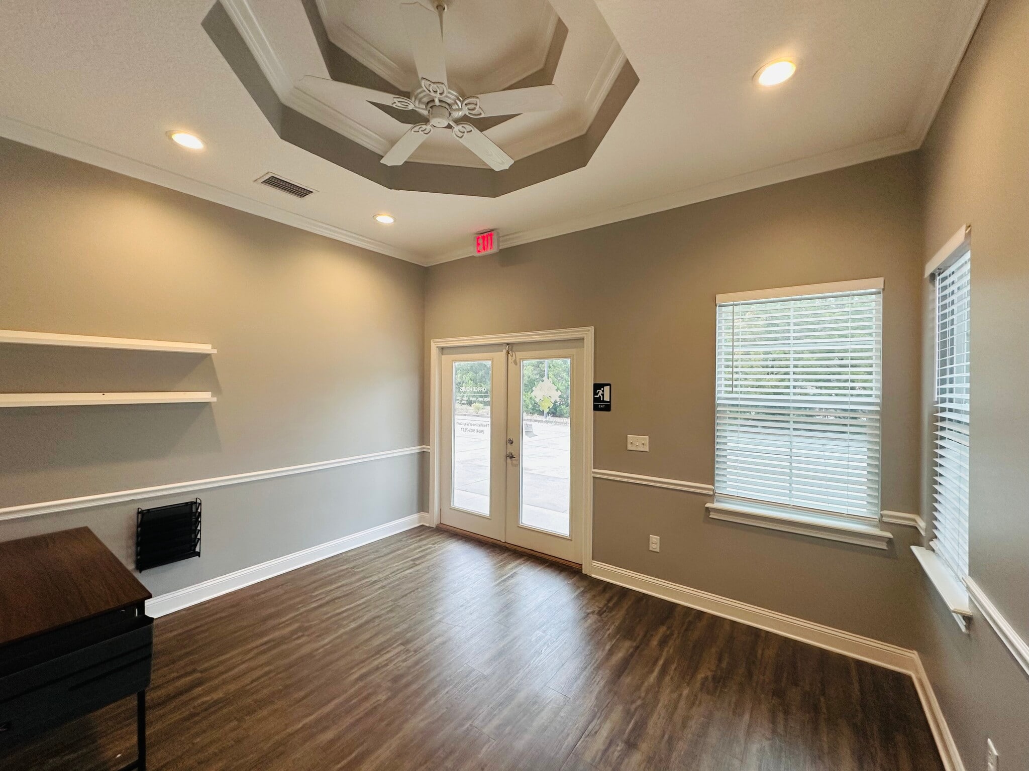 6100 Greenland Rd, Jacksonville, FL for lease Interior Photo- Image 1 of 5
