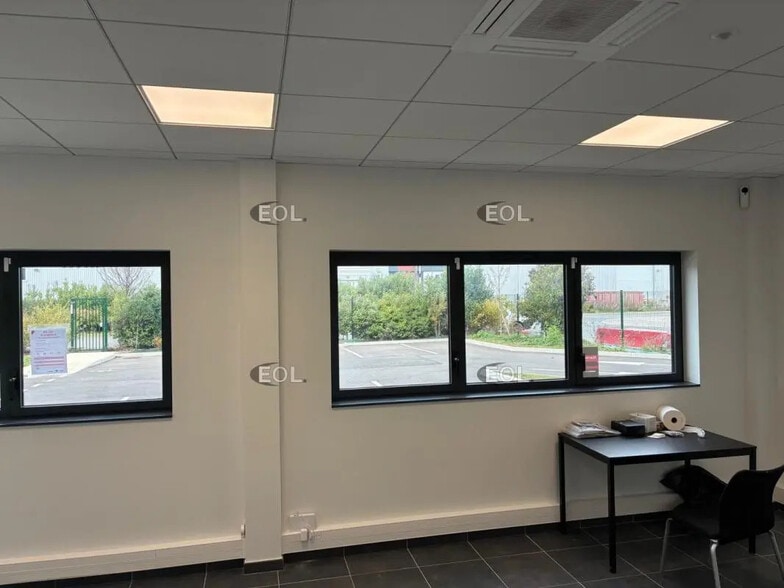 Industriel dans Lieusaint à louer - Photo intérieure - Image 3 de 5