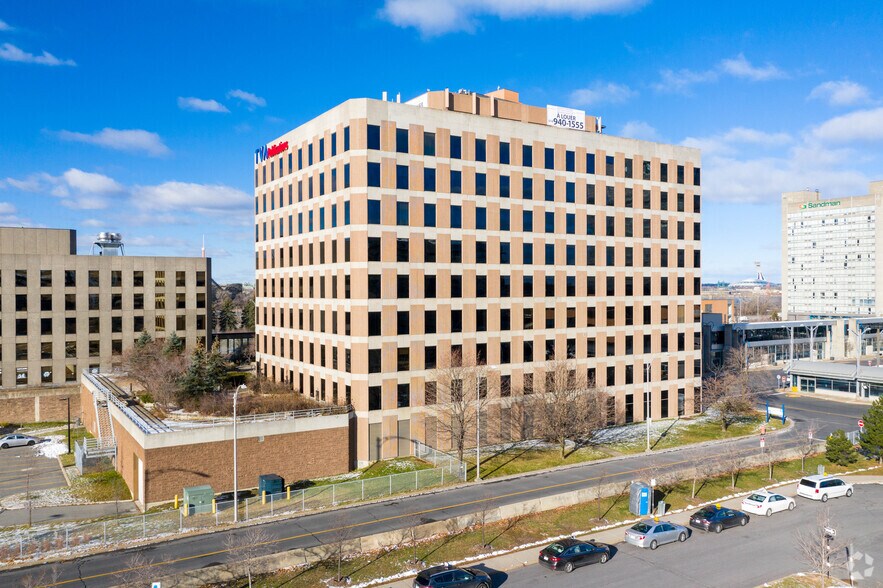 1010 Rue de Sérigny, Longueuil, QC for lease - Building Photo - Image 3 of 3