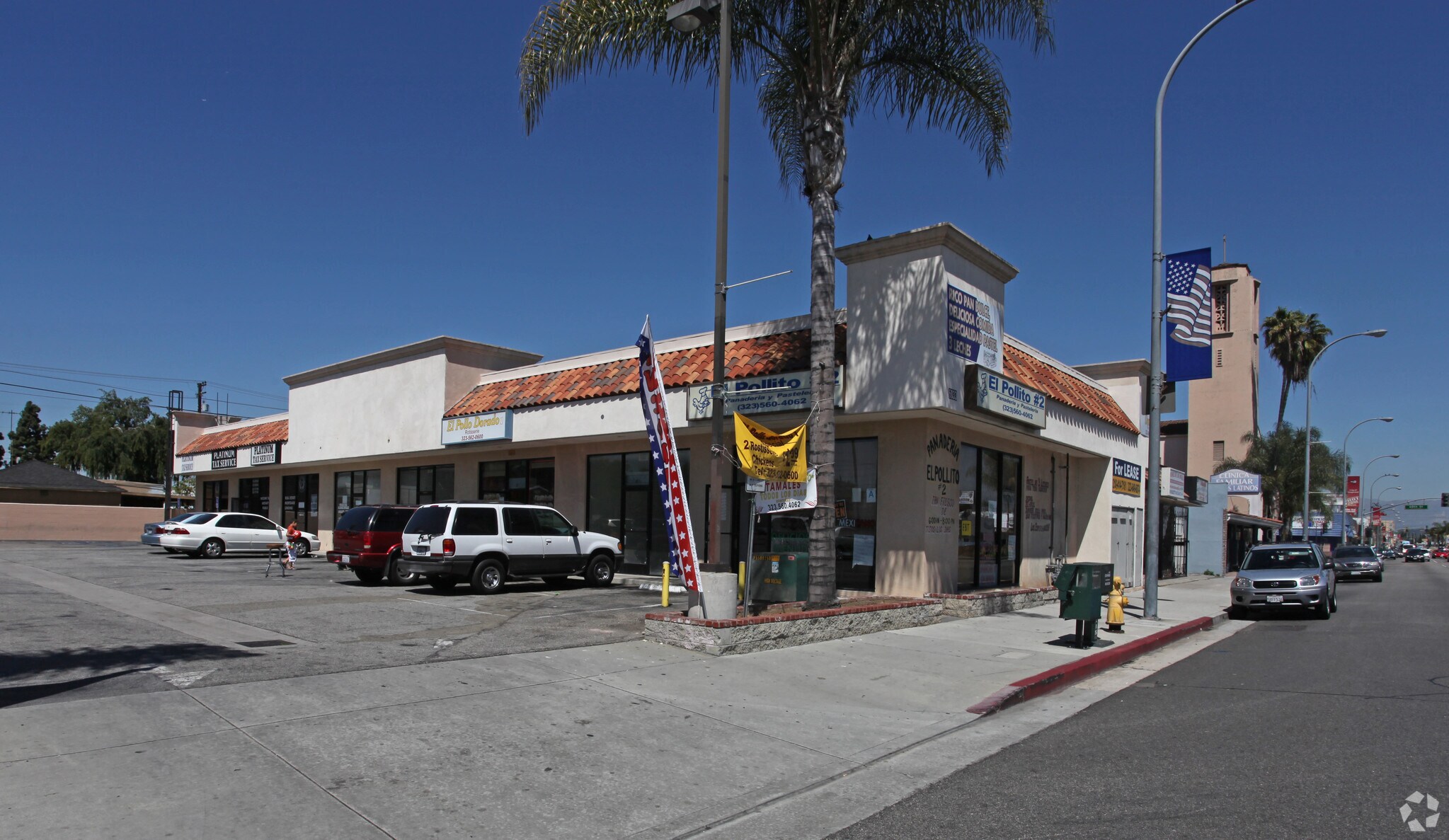 6033 Atlantic Blvd, Maywood, CA à louer Photo principale- Image 1 de 10