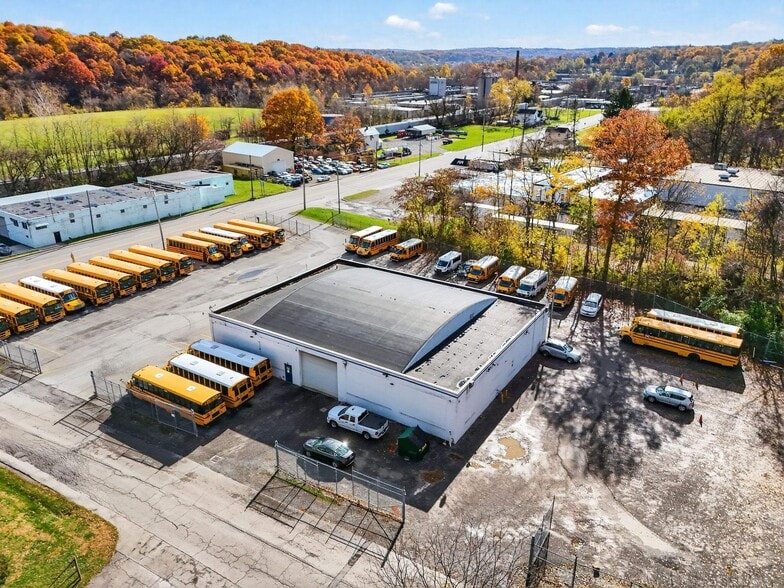 905 Sampson St, New Castle, PA for sale - Building Photo - Image 3 of 13