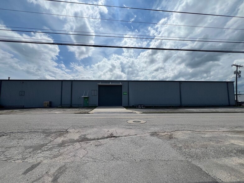 1903 Polymer Dr, Chattanooga, TN for lease - Building Photo - Image 1 of 11