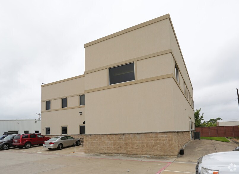 2020 E Continental Blvd, Southlake, TX à louer - Photo du bâtiment - Image 2 de 8