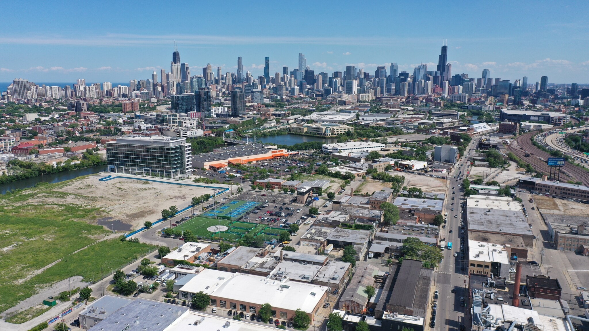 1348-1400 W Wabansia St, Chicago, IL for lease Building Photo- Image 1 of 9