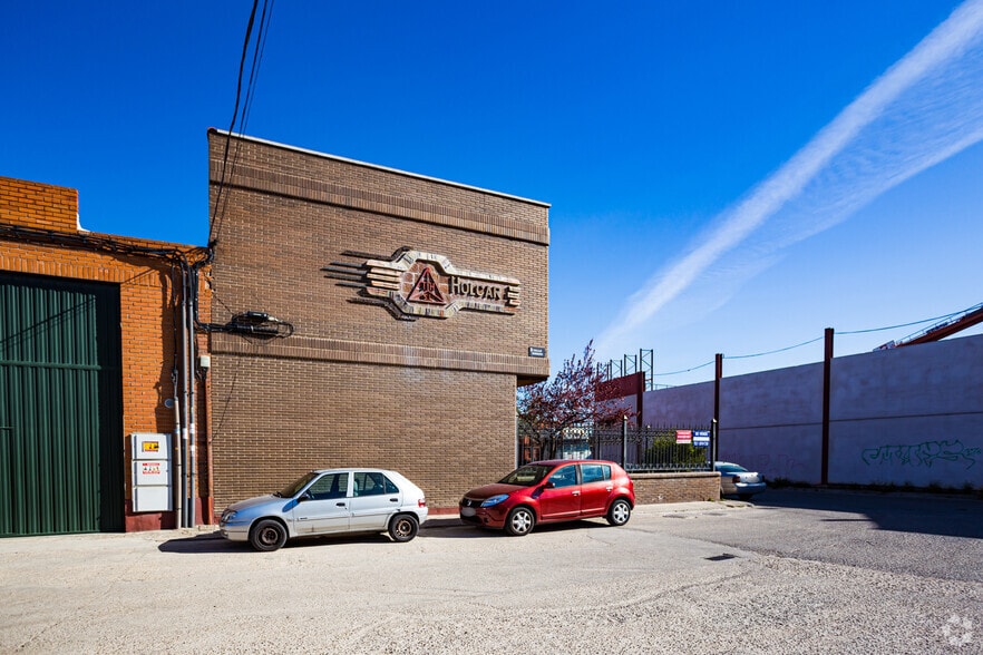 Calle Metales, 19, Humanes de Madrid, Madrid à vendre - Photo du bâtiment - Image 3 de 3