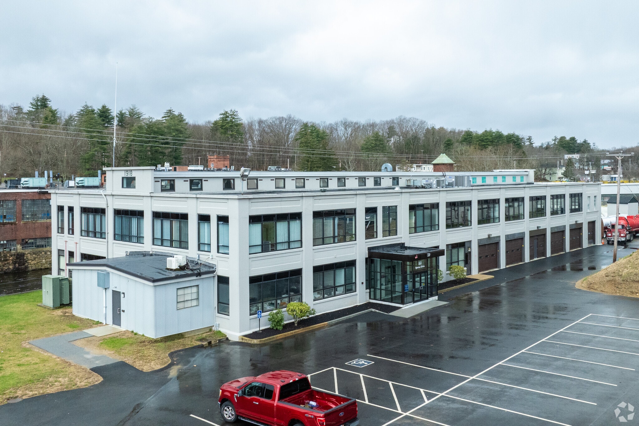 80 Optical Dr, Southbridge, MA for lease Building Photo- Image 1 of 81