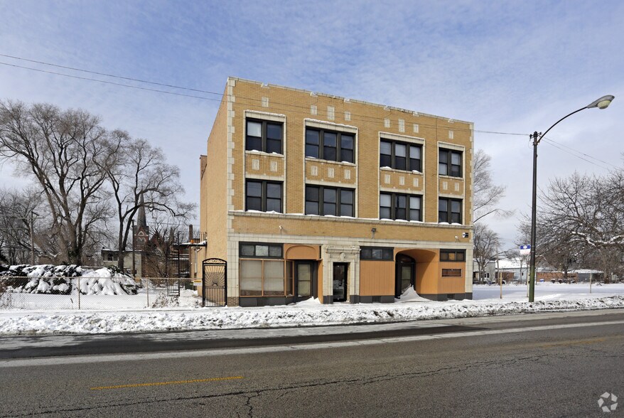 7950 S Exchange Ave, Chicago, IL à louer - Photo du bâtiment - Image 2 de 10