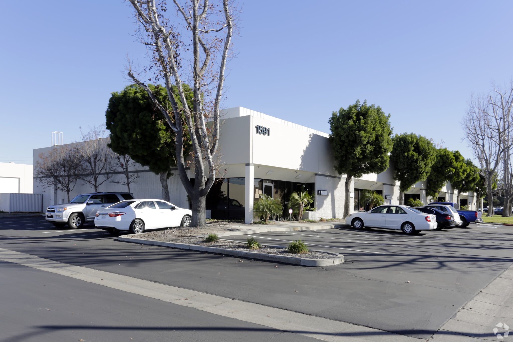 1591 S Sinclair St, Anaheim, CA for lease Primary Photo- Image 1 of 30