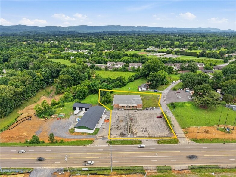2808 E Lamar Alexander Pky, Maryville, TN for sale - Building Photo - Image 3 of 23