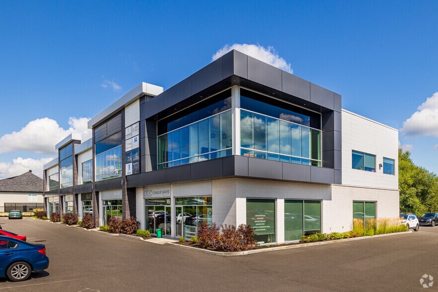 17390 Rue Victor, Mirabel, QC for sale - Building Photo - Image 1 of 1