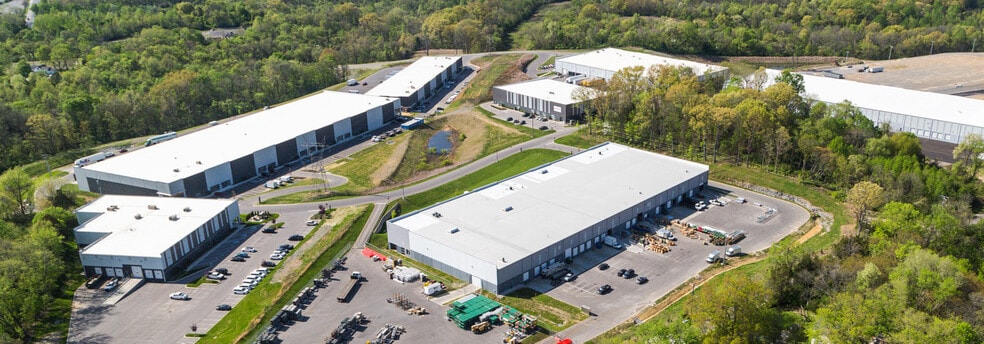 1922 Old Murfreesboro Rd, Nashville, TN for lease - Building Photo - Image 3 of 6