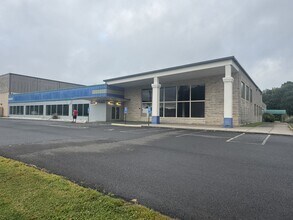 1315 John Fitch Blvd, South Windsor, CT for lease Interior Photo- Image 1 of 6