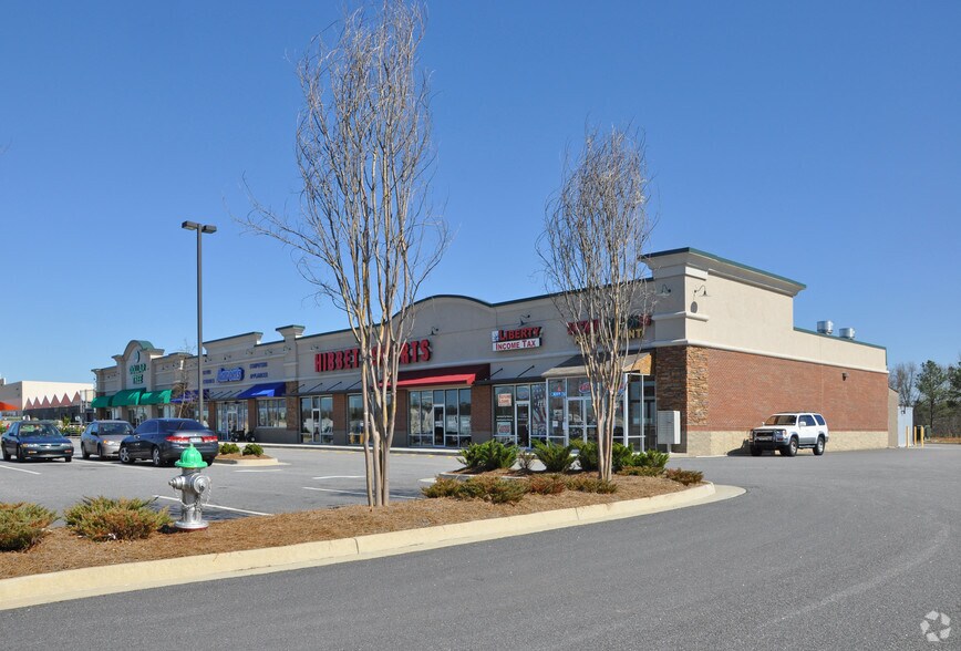 Monroe Crossing portefeuille de 2 propriétés à vendre sur LoopNet.ca - Photo principale - Image 1 de 2