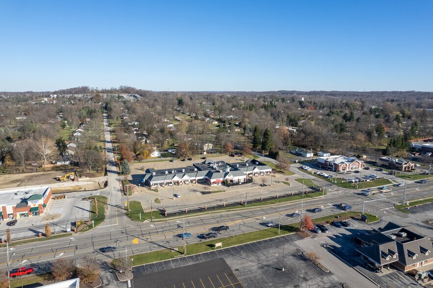 497-519 E Aurora Rd, Macedonia, OH à louer - Aérien - Image 2 de 7
