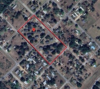 More details for 449 Fink St, Yoakum, TX - Multifamily for Sale