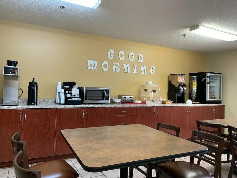 1000 S Grange Ave, Sioux Falls, SD for sale - Interior Photo - Image 2 of 5