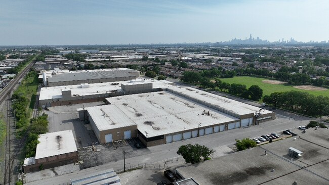 Plus de détails pour 4800 S Kilbourn Ave, Chicago, IL - Industriel à louer
