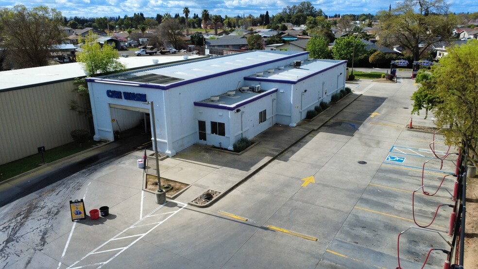 604 Fairway Dr, Galt, CA for sale - Building Photo - Image 2 of 8