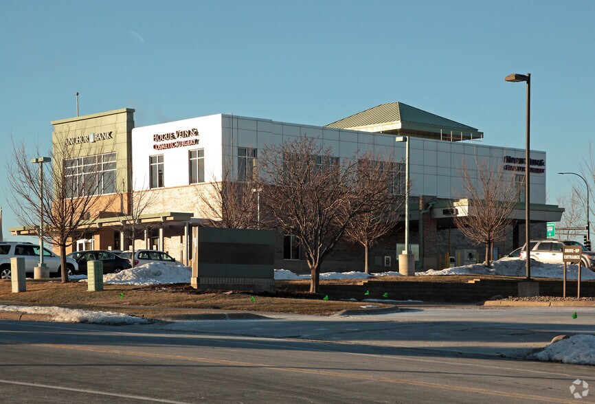 550 Burnsville Pky, Burnsville, MN for sale - Building Photo - Image 2 of 2