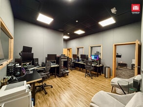 1836-1838 N Western Ave, Los Angeles, CA for lease Interior Photo- Image 2 of 10