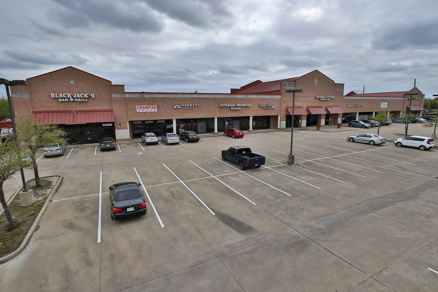 16103-16301 W Little York Rd, Houston, TX à louer - Photo du bâtiment - Image 1 de 8