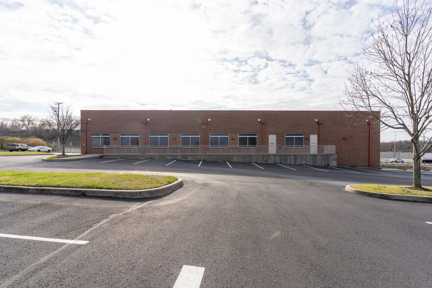 1809 Dabbs Ave, Nashville, TN for sale - Building Photo - Image 2 of 7