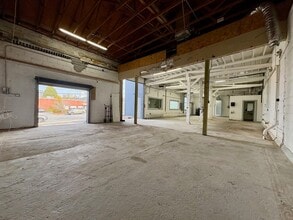 255-257 Short Coxe Ave, Asheville, NC for lease Interior Photo- Image 1 of 7