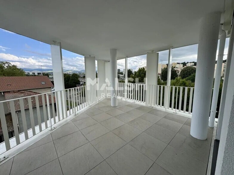 Office in Saint-Étienne for lease - Building Photo - Image 2 of 6