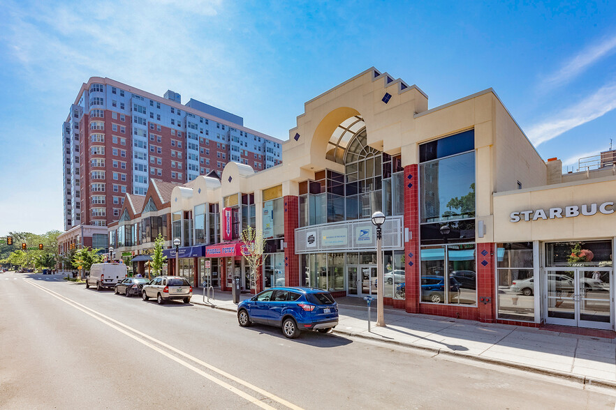 1208-1214 S University Ave, Ann Arbor, MI à vendre - Photo du bâtiment - Image 1 de 1