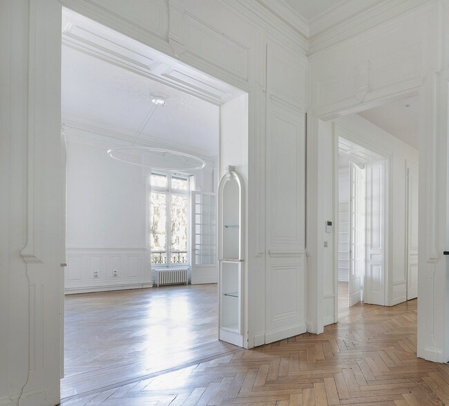 31 Rue Boissy D'Anglas, Paris à louer - Photo du bâtiment - Image 2 de 5