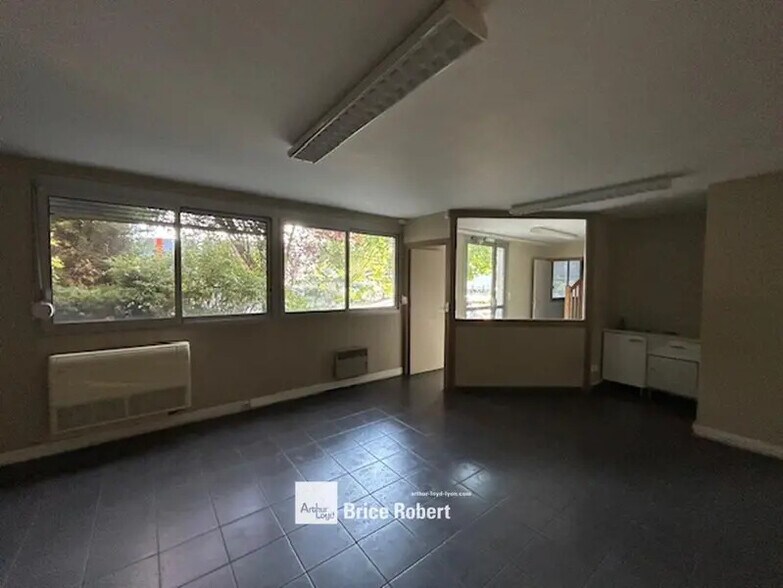 Flex dans Trévoux à louer - Photo intérieure - Image 2 de 31