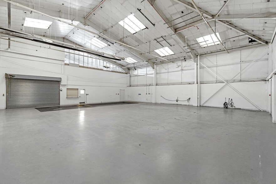 Rutherford Way, Swindon Village for lease - Building Photo - Image 3 of 5