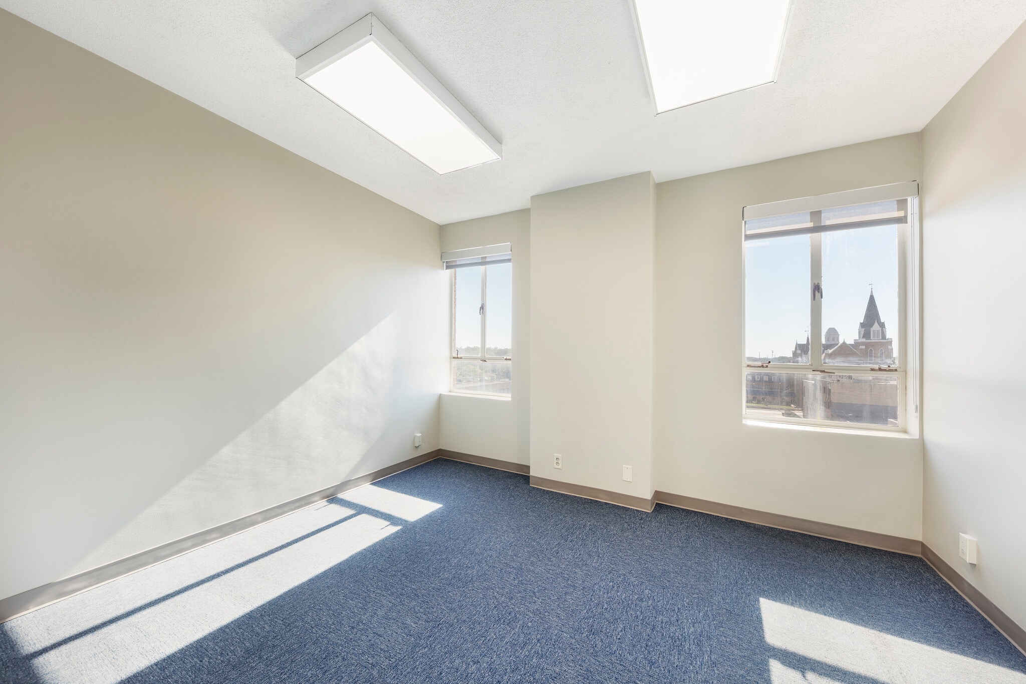 121 S Broadway Ave, Tyler, TX for lease Interior Photo- Image 1 of 1