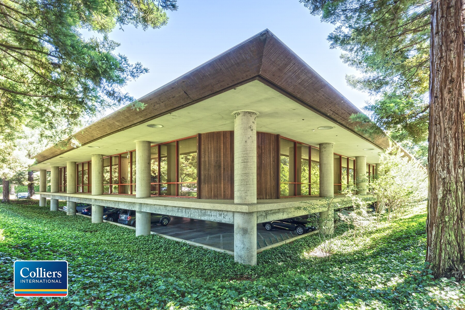 11249 Gold Country Blvd, Gold River, CA à louer Photo du bâtiment- Image 1 de 2