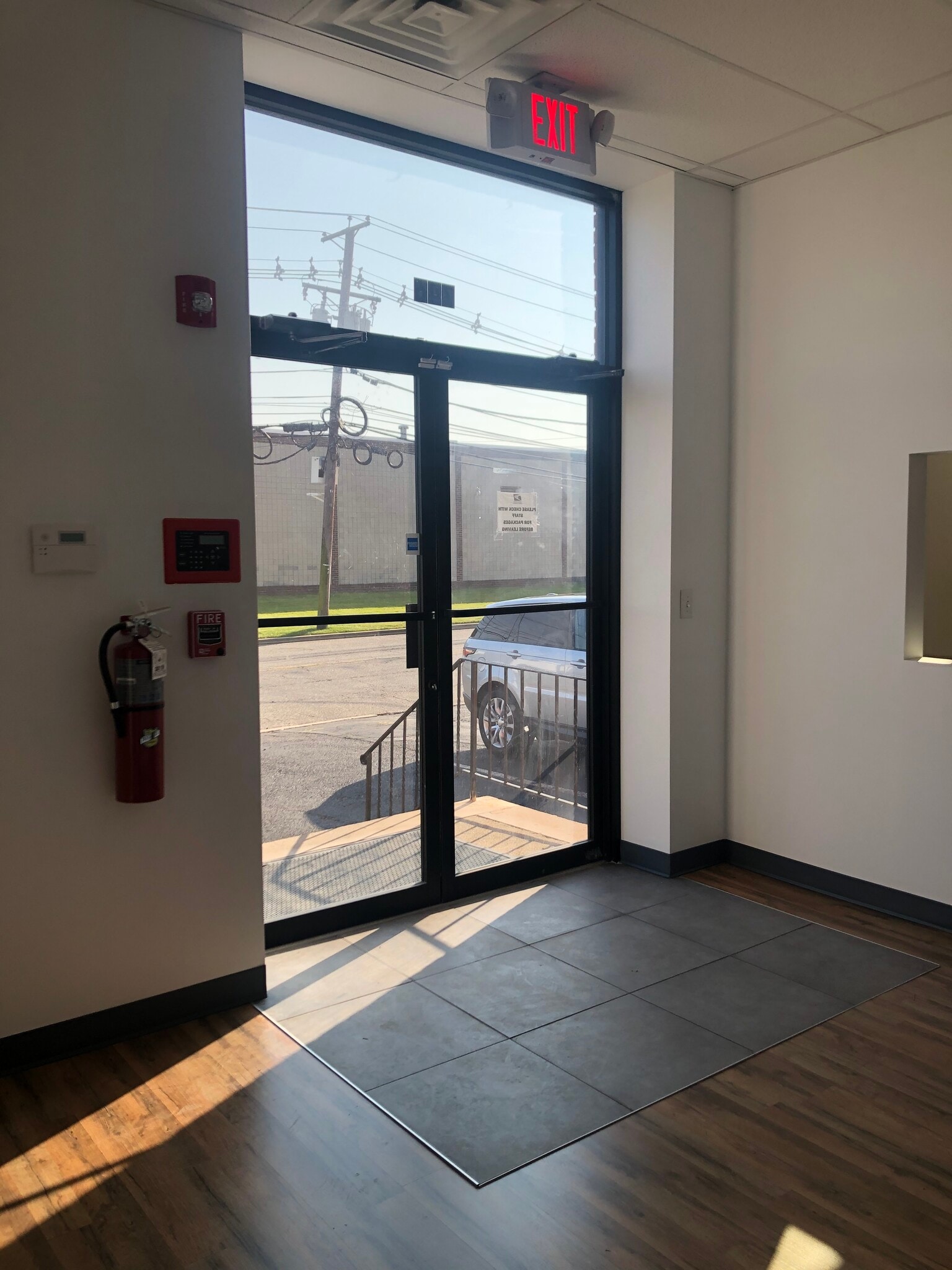 746 Gotham Pky, Carlstadt, NJ à louer Photo intérieure- Image 1 de 5