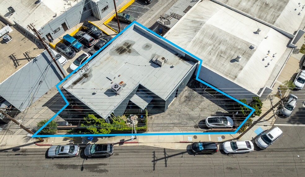 2720 N Ontario St, Burbank, CA for sale - Building Photo - Image 3 of 13