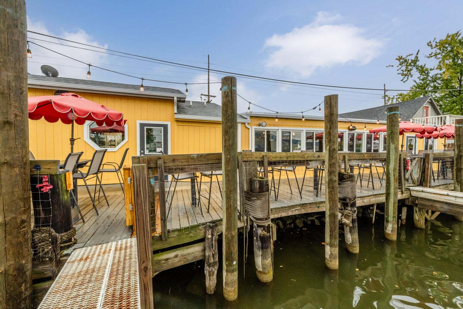 600 Fishermans Rd, Saint Joseph, MI for sale Primary Photo- Image 1 of 64