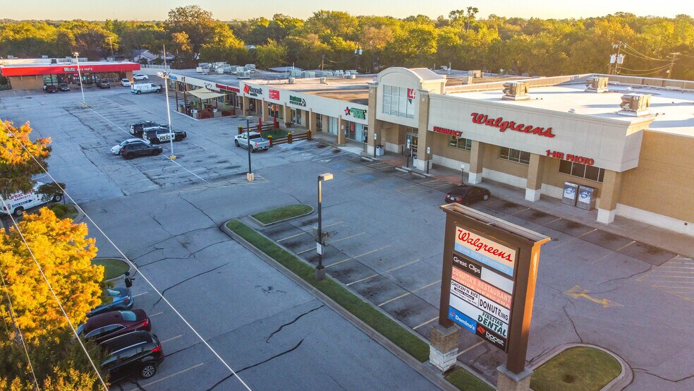 13250-13260 Josey Ln, Farmers Branch, TX for lease - Building Photo - Image 1 of 1