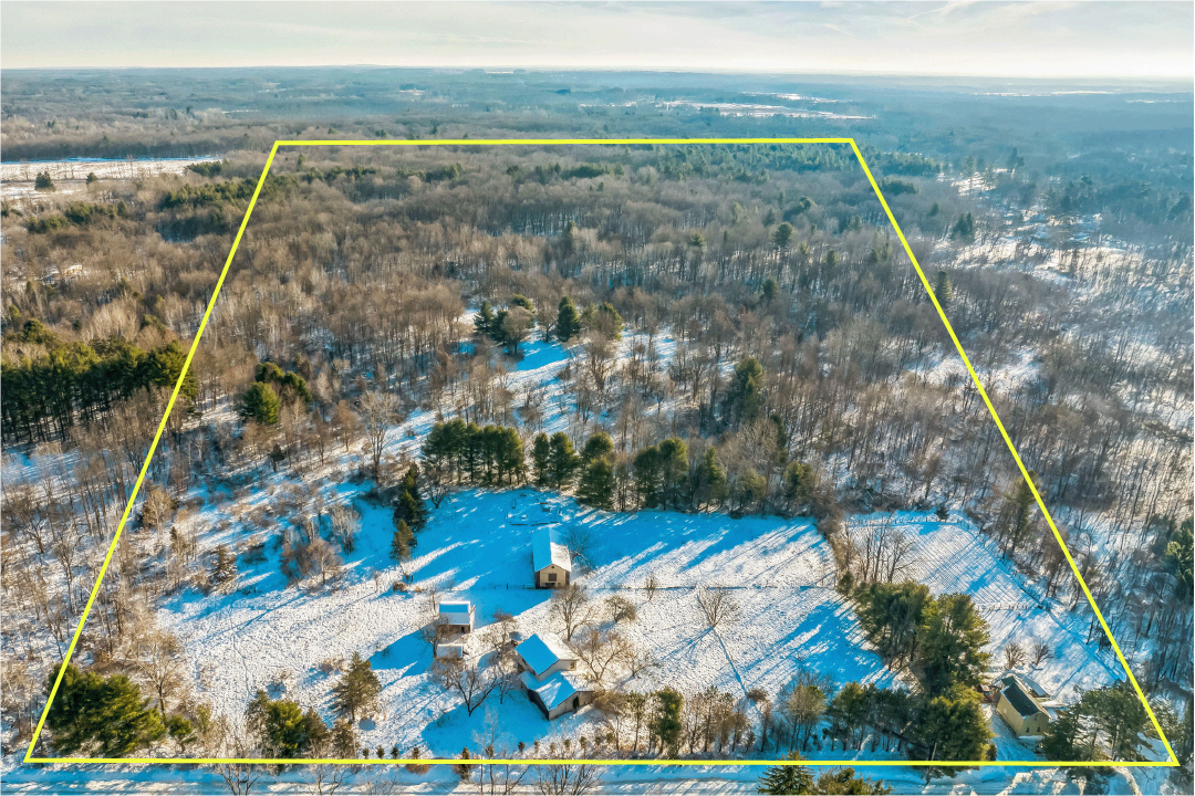 310 N Pine St, Breedsville, MI à vendre Photo principale- Image 1 de 2