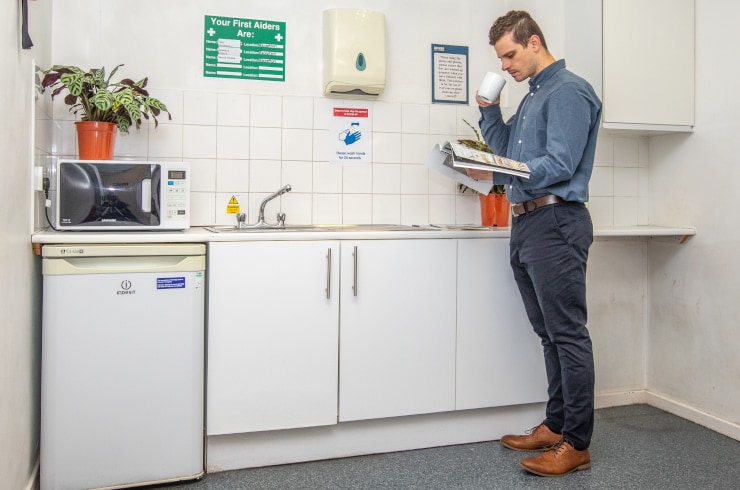 30 Rugby Rd, Twickenham à louer - Photo du bâtiment - Image 2 de 3