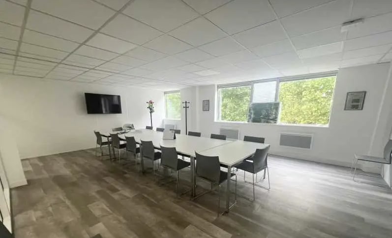 Bureau dans Créteil à louer Photo intérieure- Image 1 de 5