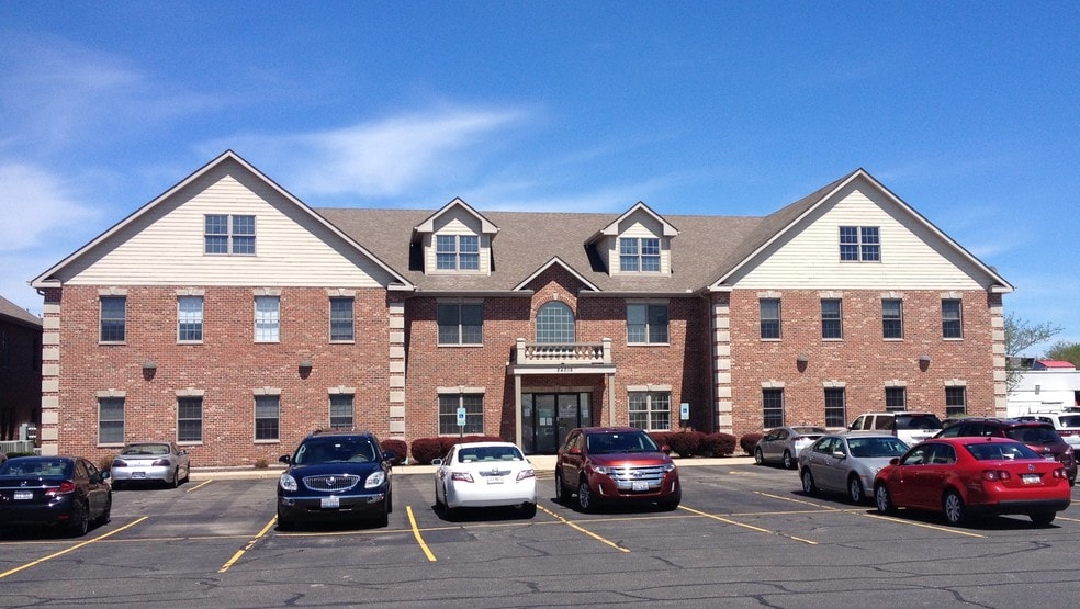 24012 W Renwick Rd, Plainfield, IL for sale - Building Photo - Image 3 of 7