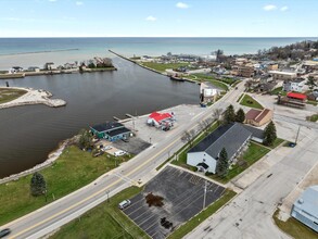 202 Milwaukee St, Kewaunee, WI - aerial  map view