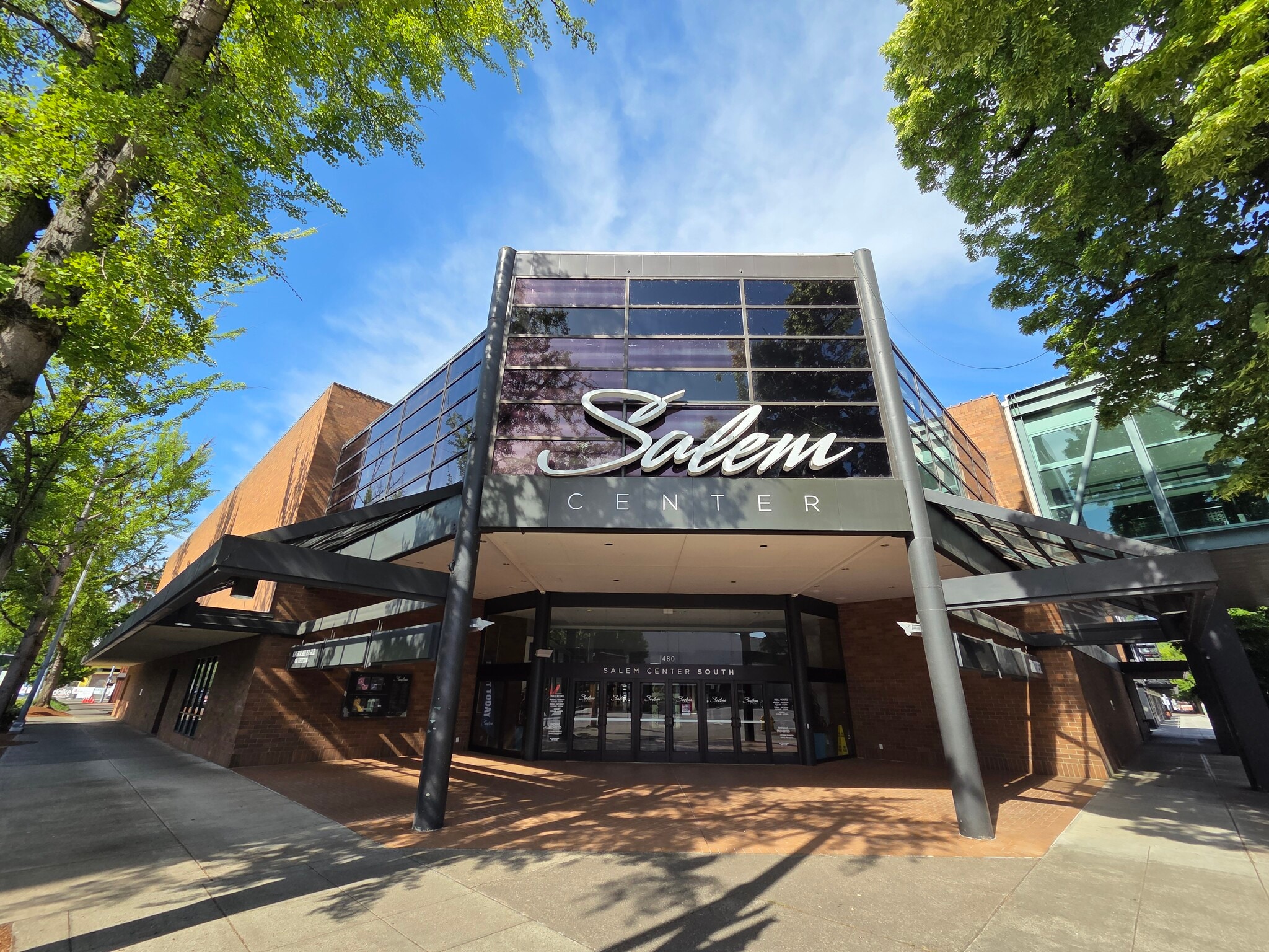 401 Center St NE, Salem, OR for lease Building Photo- Image 1 of 10
