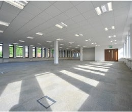 Lakeside, Chester for lease Interior Photo- Image 1 of 1