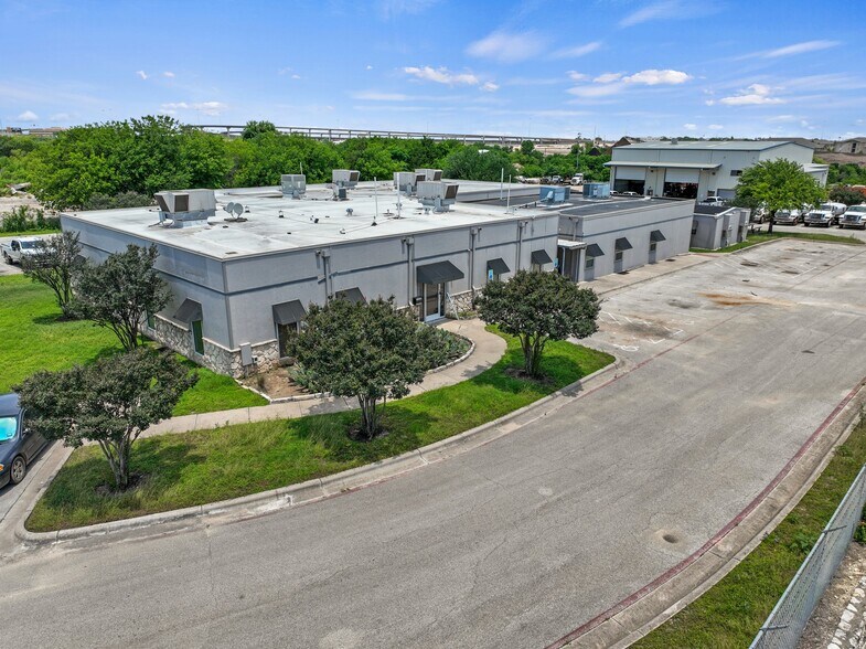 2336 Picadilly Dr, Round Rock, TX à vendre - Photo du bâtiment - Image 2 de 12