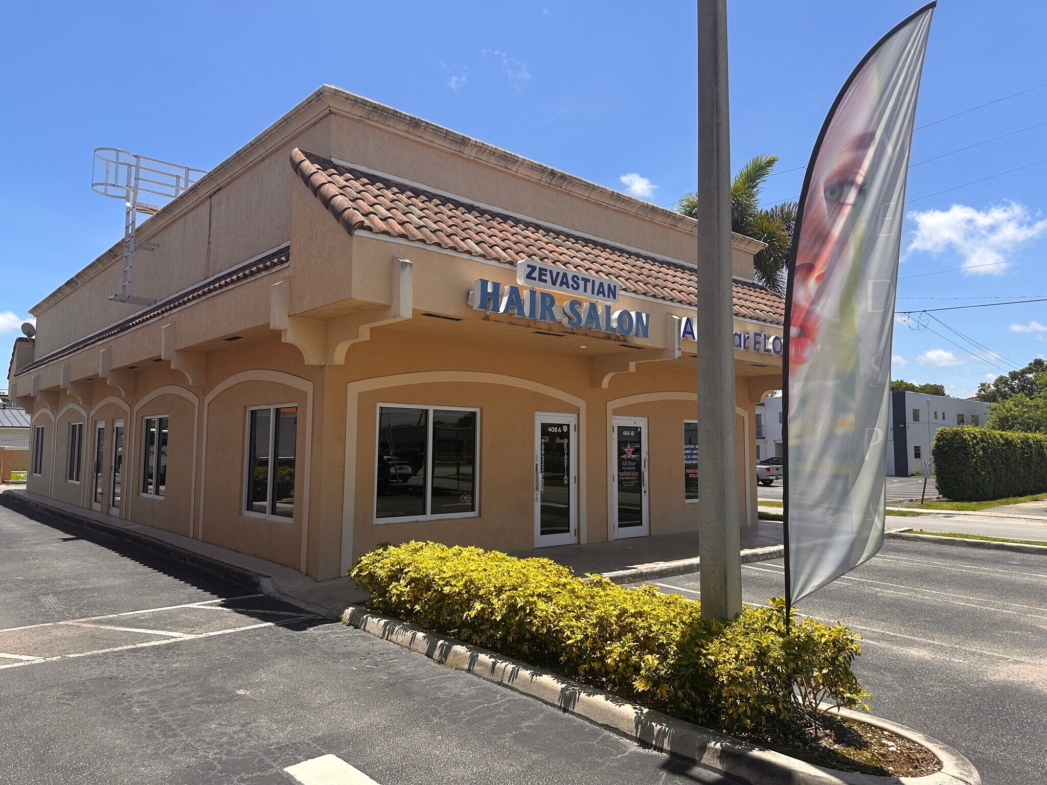 400 E Hallandale Beach Blvd, Hallandale Beach, FL à louer Photo du bâtiment- Image 1 de 21