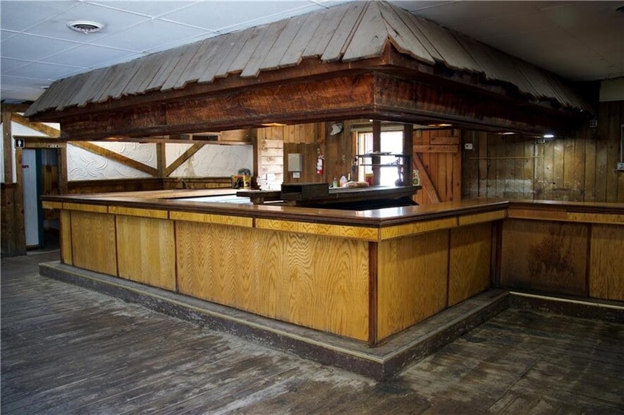 24 Maple Ave, Bloomfield, NY à louer - Photo du bâtiment - Image 3 de 15