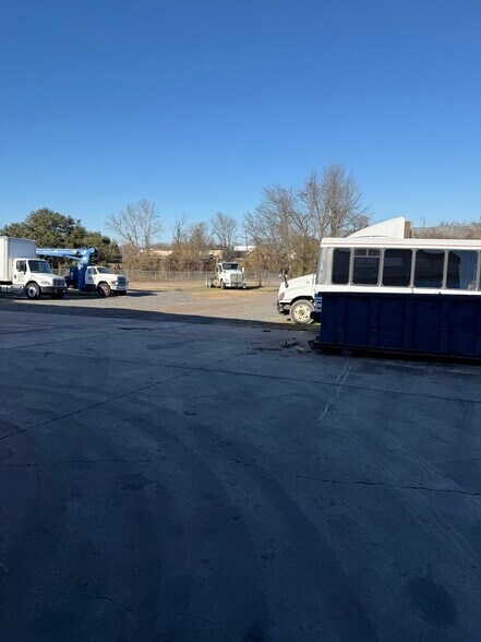 1060 Grimmett Dr, Shreveport, LA à vendre - Photo du bâtiment - Image 2 de 9